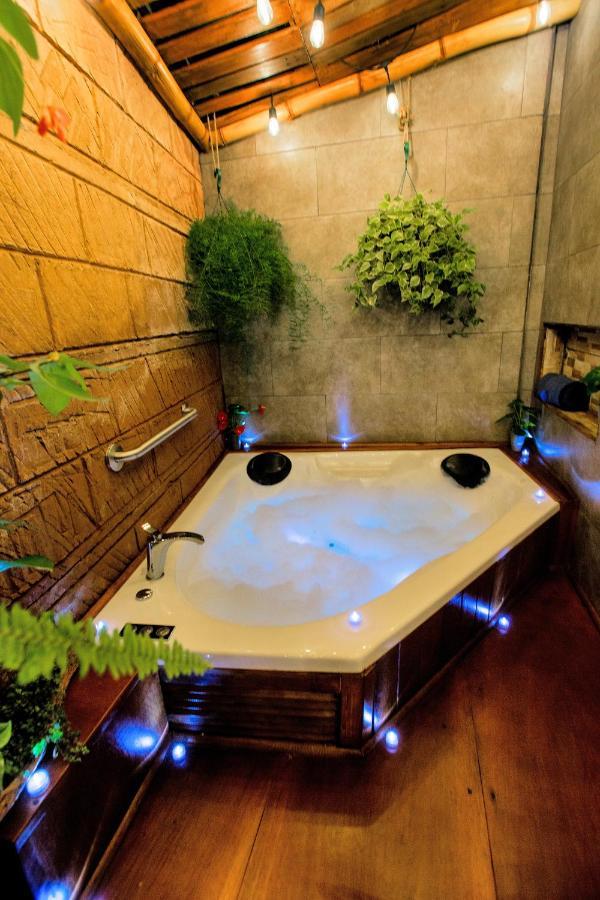 Casa Suculenta ,Monteverde Con Jacuzzi Privado Y Lavanderia Экстерьер фото