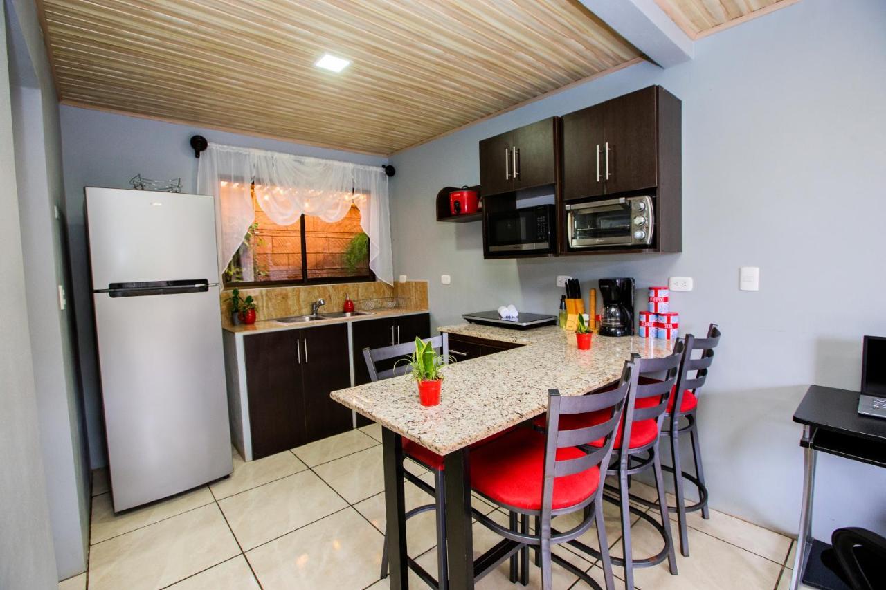 Casa Suculenta ,Monteverde Con Jacuzzi Privado Y Lavanderia Экстерьер фото